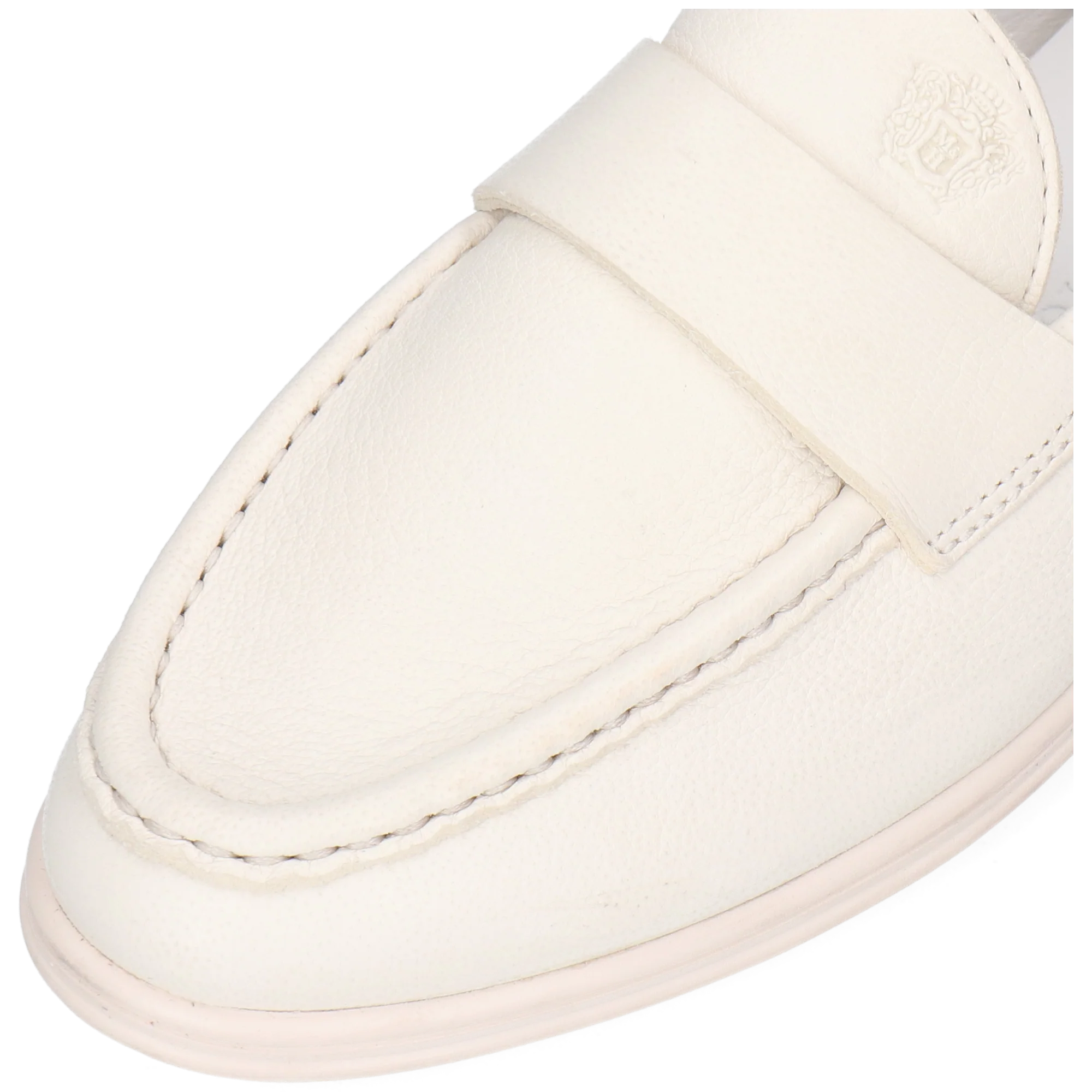 Adley 23 - Image 5
