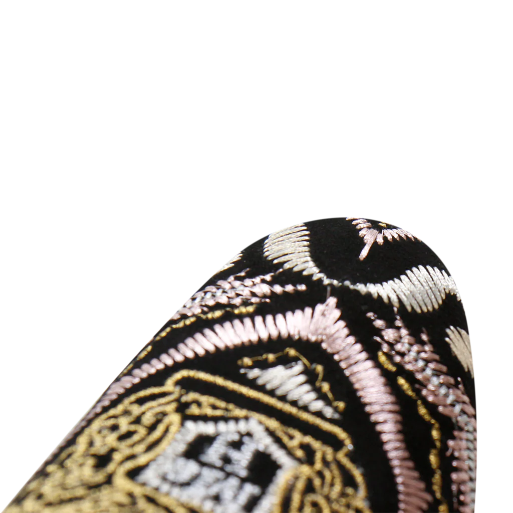 Claire 8 - Image 6