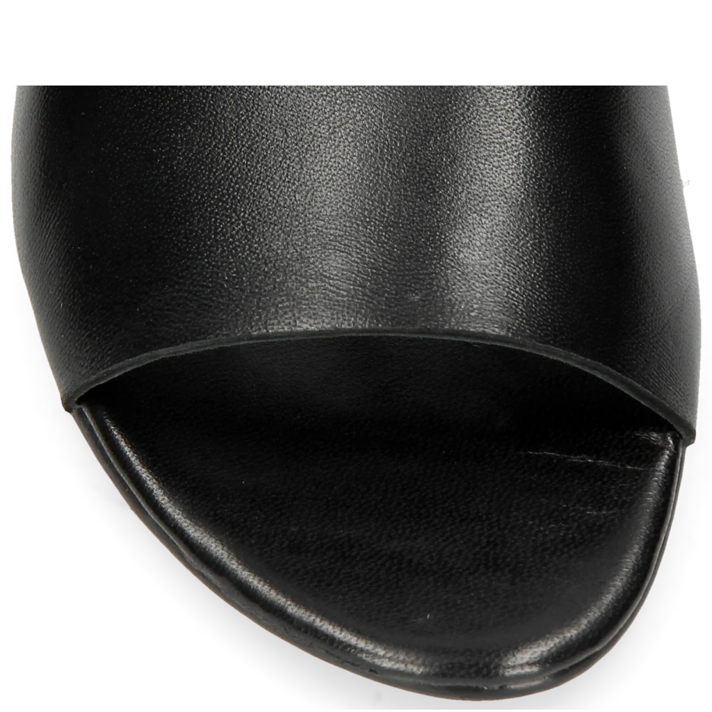 Hanna 40 - Image 7