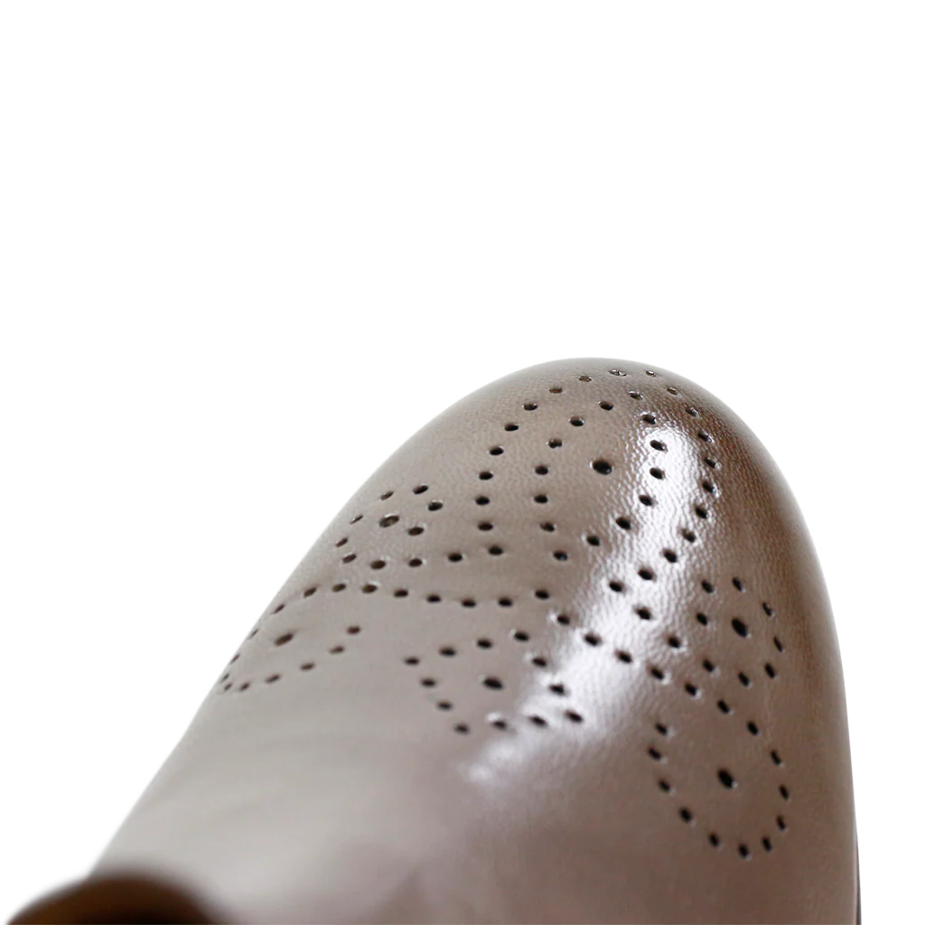 Sally 16 - Image 6