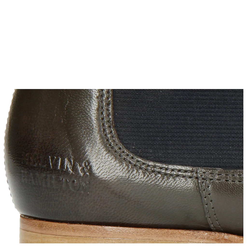 Sally 25 - Image 7