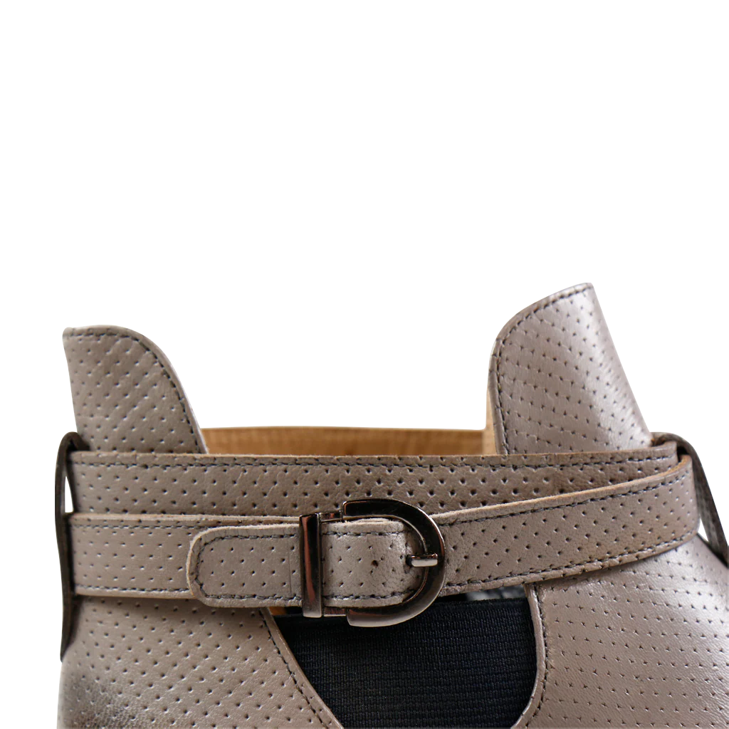 Susan 36 - Image 7